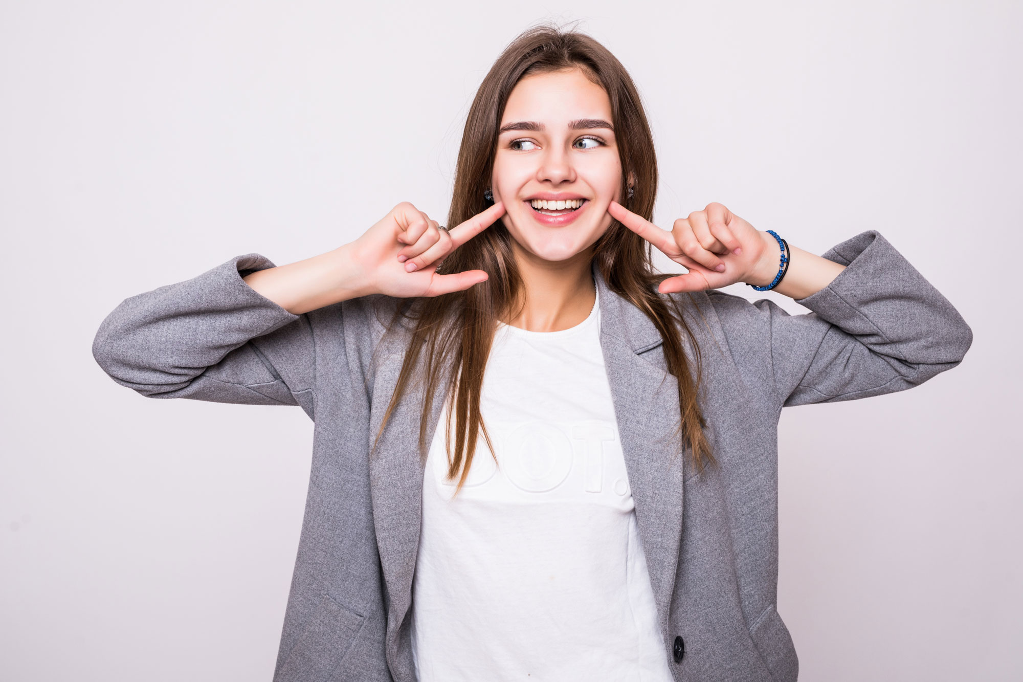 clínica dental en Aluche, dentista en Aluche, endodoncia en Aluche.
