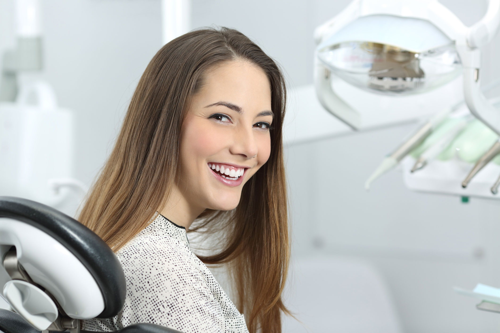 clínica dental en Aluche, dentista en Aluche, odontología general en Aluche, endodoncia en Aluche, férula de descarga en Aluche, profilaxis en Aluche, sellados de fisuras en Aluche.